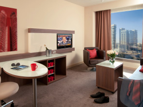 Leonardo City Tower Hotel Tel Aviv