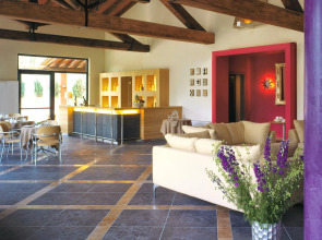 Meridiana Country Hotel