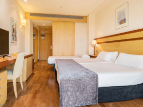 Отель ILUNION Pio XII