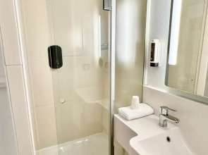 B&B HOTEL Lille Centre Grand Palais