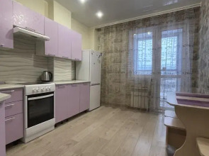 Сниму квартиру на улице Октябрьской Революции