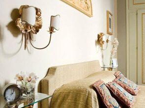 All Suites Palazzo Magnani Feroni