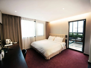 Travelodge Myeongdong City Hall