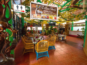 Deep Forest Garden Hotel