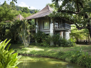 Khaolak Wanaburee Resort