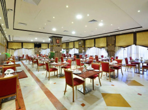 Zowar International Hotel