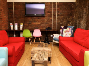 International Inn - Hostel