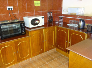 Reef Holiday Apartments