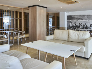 Globales Cala Vinas Adults Only 16+