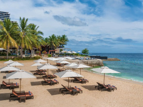 Crimson Resort and Spa Mactan