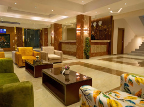 Nine Pyramids View Hotel