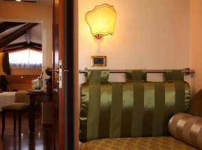 Pensione Accademia - Villa Maravege