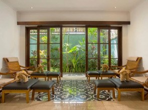 Отель Dwaraka The Royal Villas