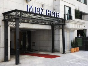 M.BIZ Hotel