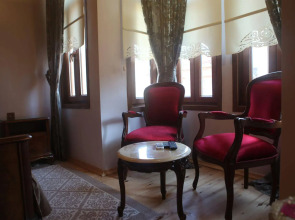 Tom Square Boutique Hotel