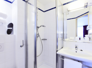 Campanile Paris 12 — Bercy Village