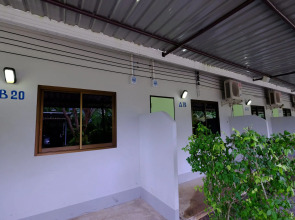 OYO 627 Sai Thai Garden Home Travel