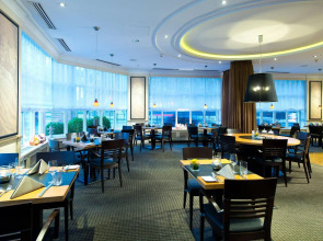 Отель The Q - Quadro City Hotel