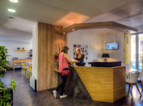 Zenitude Hotel-Residences Les Terrasses du Lac