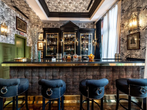 NH Collection Valencia Colón