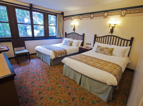 Disney Sequoia Lodge