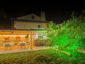 Dedeminn Garden Hotel