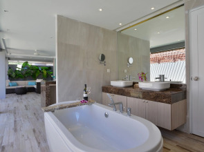 Twin Lotus Resort and Spa - Adults Only