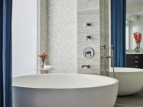 Fairmont Miramar Hotel