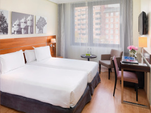 Отель H10 Itaca