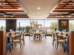 Ramada Hotel & Suites by Wyndham Kusadasi