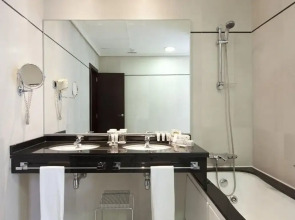 Отель Valencia Center