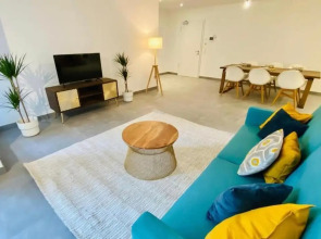 2 bedrooms with Terrace and Parking