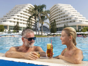 Отель Miracle Resort - All Inclusive