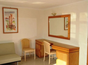 Bristol Sea View Apartments