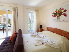 St Nicolas Elegant Residence