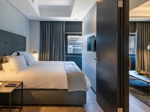 The Onyx Apartment Hotel by NEWMARK