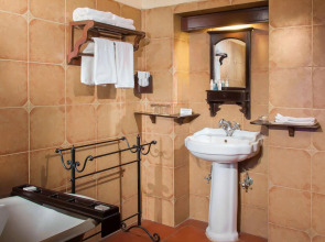 The Grand Imperial - Heritage Hotel