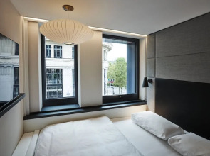 Отель citizenM Paris Champs-Élysées