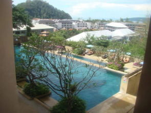 Pavilion Queen's Bay