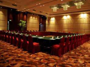 Fuyang International Trade Center Hotel