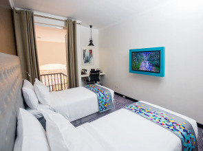 Fairway Colombo - Sri Lanka's First Hotel With Robot Technology