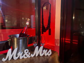 Mr&Mrs (Мисс и Мистер)