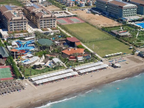 Crystal Family Resort & Spa – All Inclusive