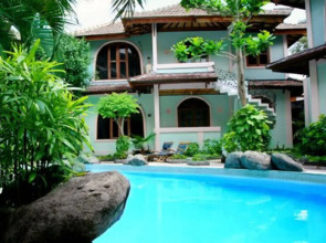 OYO 3923 Villa Puri Royan