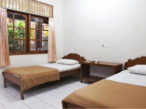 Palm Garden Kuta Hotel