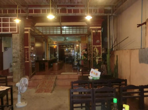 Popular View Guesthouse