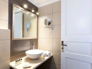 Memories Beach Hotel