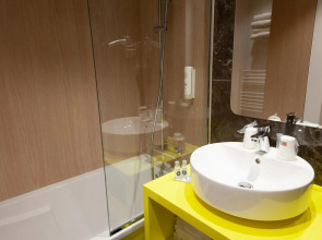 Hôtel le Kennedy, Clermont-Ferrand, The Originals Relais