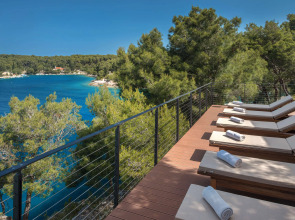 Gava Waterman Milna Resort