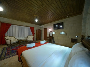 ShoeString Stone House